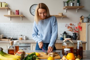 Napitak za mršavljenje koji osvaja internet – i nije čudo zašto!
