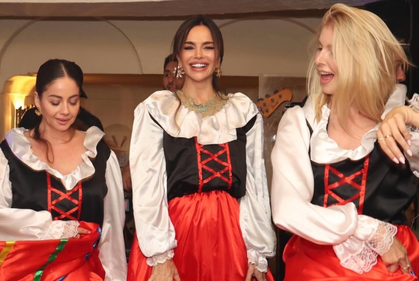 Severina i tri Hajdice: Italijanska avantura i hit Prada sandale koje morate imati