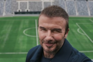 Beckham iznenadio izgledom u novoj reklami: Fanovi ga ne prepoznaju
