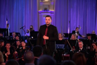 Večeras u Sarajevu premijerno „Moj bijeg u slobodu“ – simfonijsko djelo posvećeno Aliji Izetbegoviću