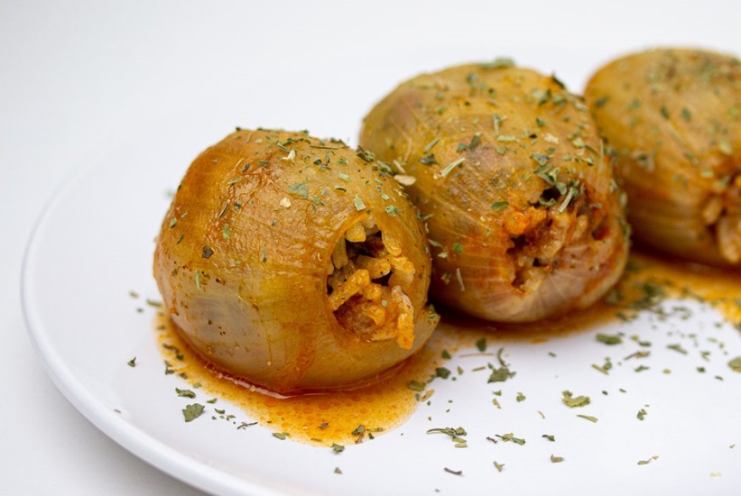 Miris doma iz rerne: Sogan dolma koja spaja tradiciju i kreativnost