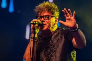 Crvena Jabuka najavljuje veliki koncert povodom 40 godina karijere