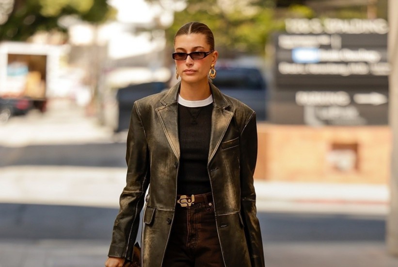 Zaboravite na klasične plave: Čokoladno smeđe farmerke su novi denim hit