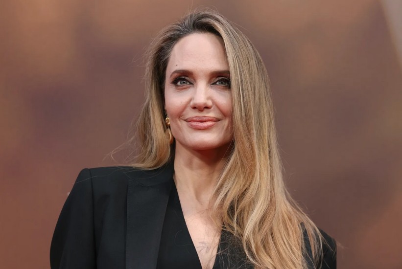 Bez šminke i skupih tretmana: Angelina Jolie ima recept za prirodnu ljepotu