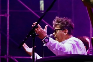 Tamo gdje ljubav počinje: Crvena jabuka “zapalila” Skenderiju