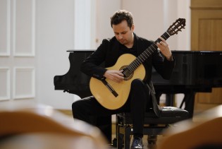 Muzička akademija UNSA ugostila svjetski poznatog gitaristu