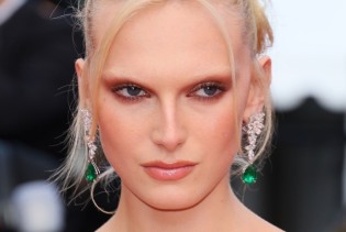 Nova omiljena nijansa trepavica: Siva maskara za suptilan, svjež pogled