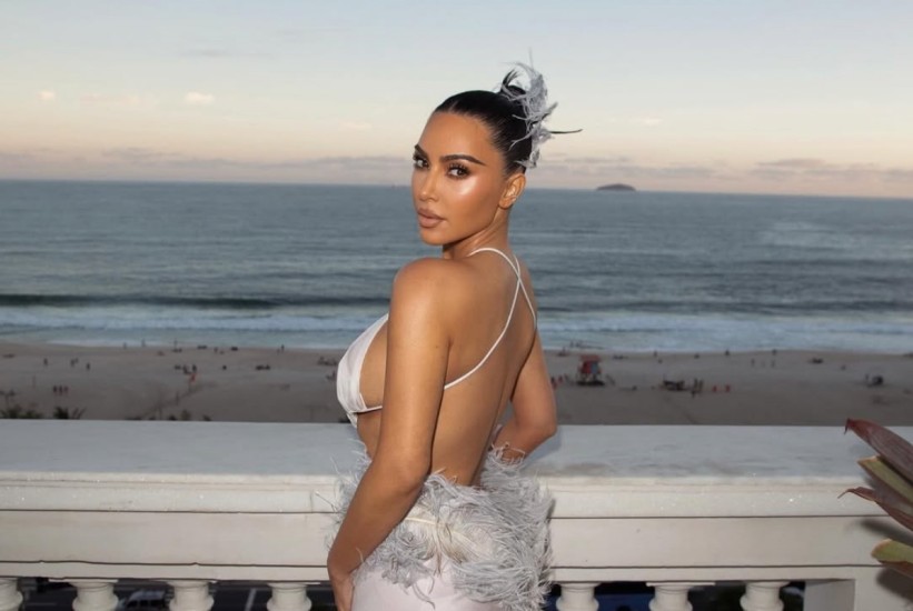 Kim Kardashian otkriva tajnu podignutog izgleda lica: Highlighter koji mijenja sve