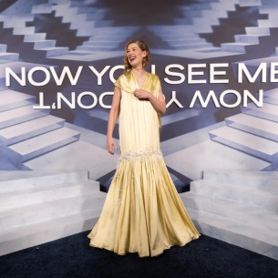 Rosamund Pike oduševila u novoj puter-žutoj Dior haljini