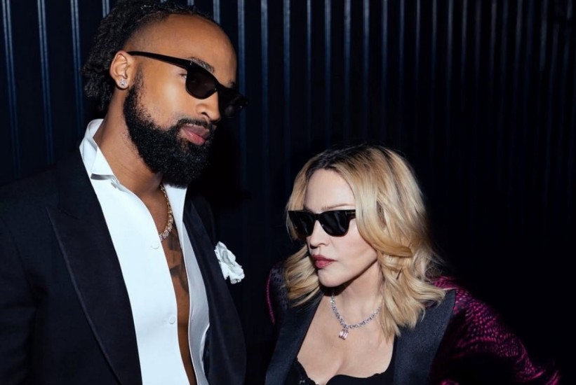 Madonna se u tajnosti zaručila za fudbalera Akeema Morrisa