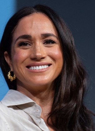 Povratak kraljevske glumice: Meghan Markle se polako vraća karijeri!