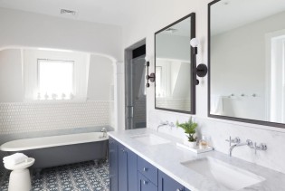 Od tapeta do fuga: Ideje za najljepše plave kupaonice