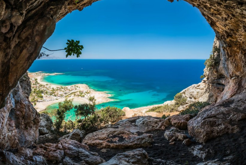 Zapadni ili istočni Krit: Koja strana ostrva je pravi izbor za vas?