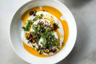 Neobičan doručak koji će vas oduševiti: Jaja sa susamom