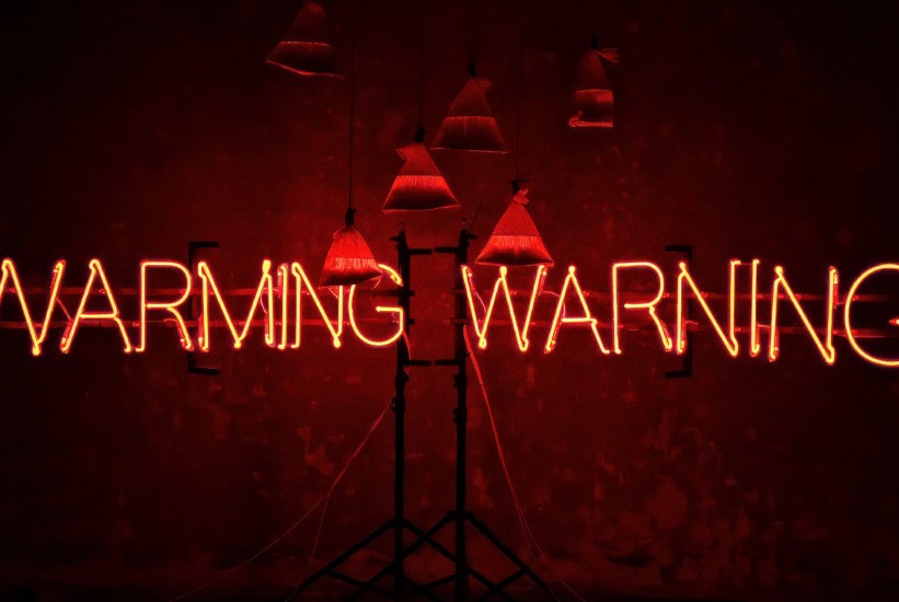 Nova izložba Almina Zrne otvara pitanja pohlepe, vode i globalnih klimatskih prijetnji