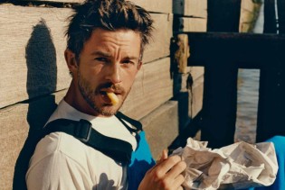 Jonathan Bailey najseksipilniji muškarac na svijetu za 2025. godinu