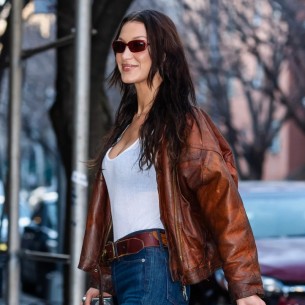 Ravni kroj farmerica: Klasičan trend koji nikad ne izlazi iz mode