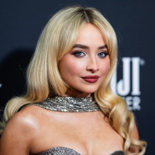 Šta pop zvijezda zaista nosi u neseseru? Sabrina Carpenter sve stavila na sto