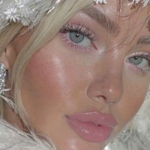 Zimski glow koji izgleda prirodno: Tajna frosted glam looka