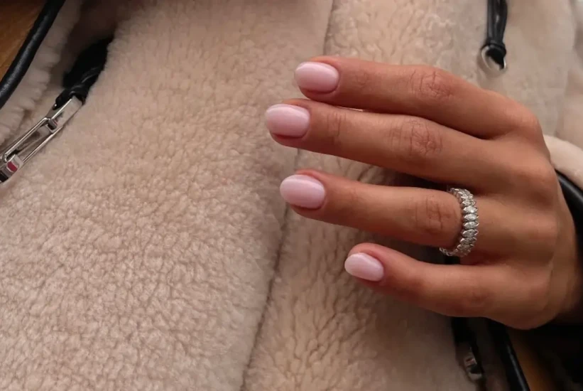 Transformišite svoje ruke: Oblik noktiju koji osvaja Instagram