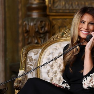 Melania Trump za Božić nosila poznati jugoslovenski simbol