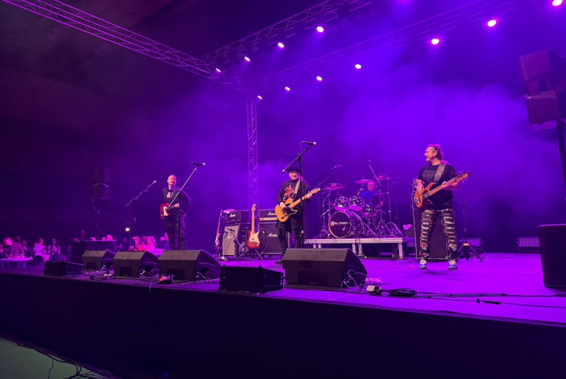 Plavi orkestar priredio spektakl u Splitu