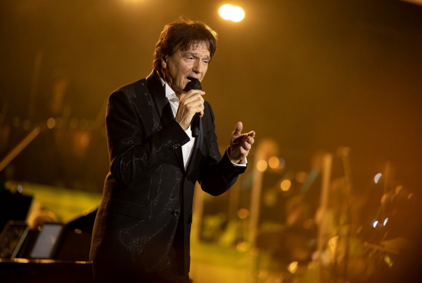 Zdravko Čolić za dva dana rasprodao Zetru