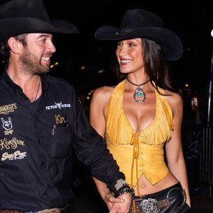 Ostavila kauboja: Bella Hadid ponovo sama