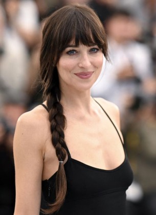 Nova romansa u Hollywoodu: Dakota Johnson viđena s poznatim muzičarem