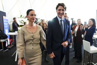 Katy Perry i Justin Trudeau ukrali show u Davosu