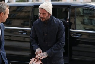 Šta je nosio David Beckham u ogromnoj Hermès torbi tokom Pariške sedmice mode?