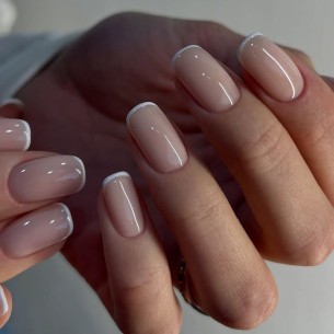 Diskretni detalji, maksimalni efekat: Micro french za svaki dan