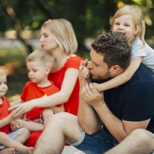 Djeca ne trebaju savršene roditelje – trebaju stvarne ljude