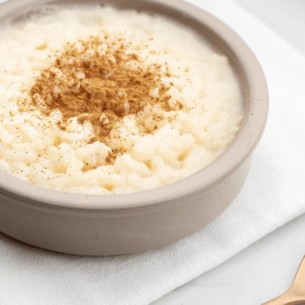 Sutlija s bademima i pistacijama – neodoljiva poslastica za cijelu porodicu