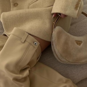 Trend kojem ne možemo odoljeti: Krznene torbe preuzele su zimu