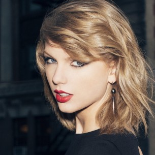 Nova objava iz studija oduševila milione: Taylor Swift bez šminke