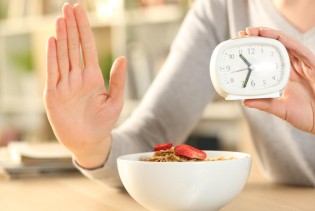 Društvene mreže ga hvale, studije suzdržane: Šta je istina o povremenom postu?