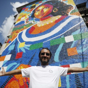 Umjetnik napravio mural Mona Lise od plastičnih čepova za flaše