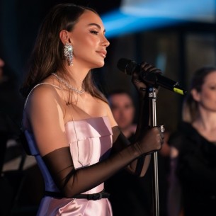 Dan žena uz Eminu Jahović: Koncert rasprodan za samo jedan dan