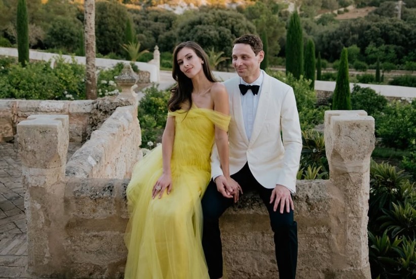 Sunčana nijansa za sudbonosno “da”: Žuta vjenčanica ukrala pažnju