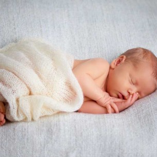 Roditelji pod pritiskom: Da li beba zaista mora spavati cijelu noć?