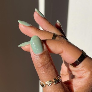 Ako želite nokte koji djeluju skupo, ali nenametljivo – ova boja je pravi izbor