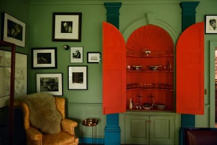 Trend koji ne blijedi: Zašto će crvena dominirati uređenjem prostora?