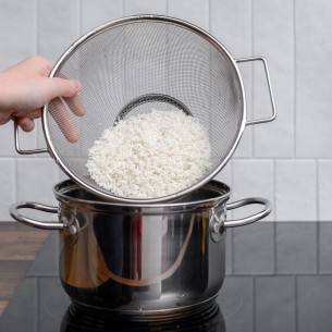 Jedan trik sprječava da se riža lijepi i da bude gnjecava