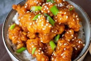 Kako pripremiti savršenu slatko-kiselu piletinu za manje od 30 minuta