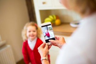 Dijelite li previše o djeci na internetu? Stručnjaci upozoravaju na ozbiljne posljedice