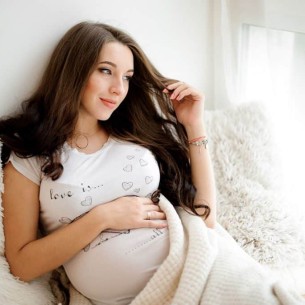 Sigurno farbanje kose tokom trudnoće – vodič za buduće mame