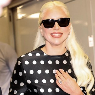 Ovalni zaručnički prsten: Zašto je ovaj oblik ponovo u trendu?