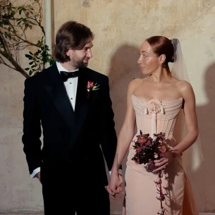 Neobično vjenčanje u New Yorku: Mlada u ružičastom i intimna ceremonija