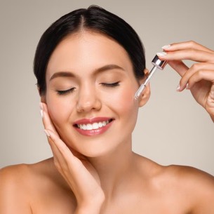 Ulje šipka za lice: Kako pomaže kod bora, suhe kože i hiperpigmentacije